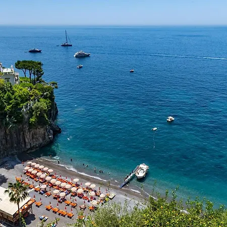 Bed & Breakfast Nina 4*