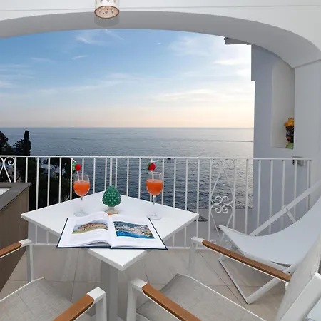 Nina 4* Positano