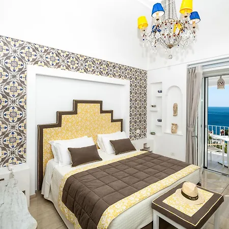 Nina Bed & Breakfast