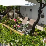 Nina Bed and breakfast 4*