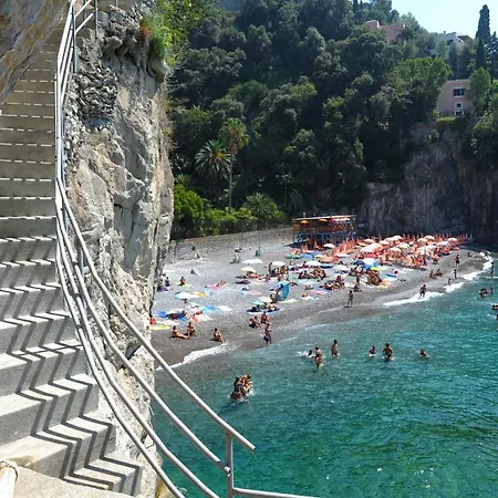 Nina Ποζιτάνο