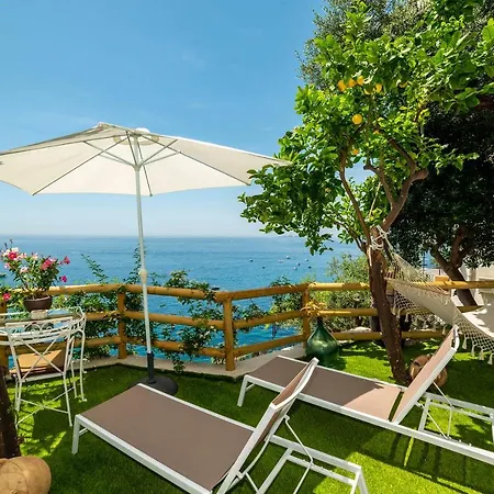 Nina Bed and Breakfast